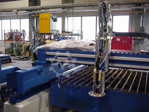 Messer Cutting Systems Cortina DS 2100 – Year 2000