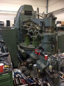 Liebherr HL-1500 – Year 1970