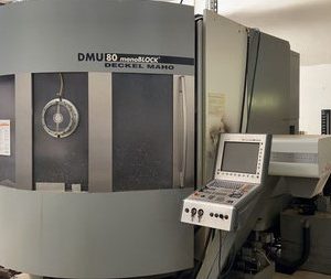 DMG MORI DECKEL DMU 80 - Year 2006