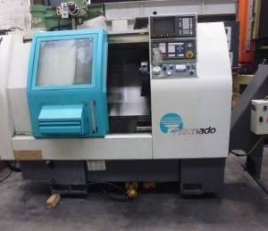 COLCHESTER TORNADO 200 - 1995 Model