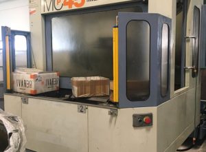 Famup MCP 45 CNC Vertical Machining Center + APC – Year 1999