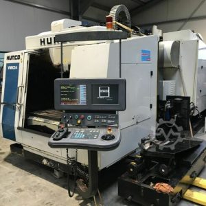Hurco VMX 24 CNC Vertical Machining Center - Year 2000