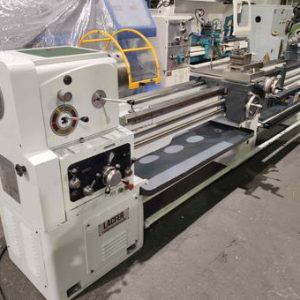 Lacfer CR1-250x3000 Universal Lathe