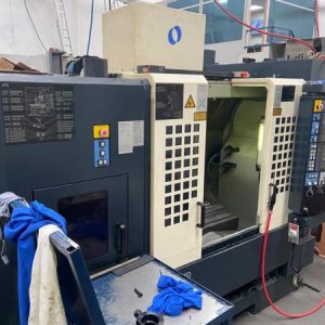 Makino V33 - Year 2004