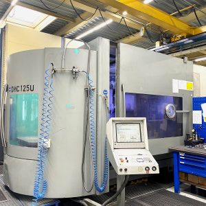 DMG Deckel Maho DMC 125 U - Year 2000