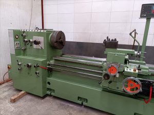 Gurutzpe Super M 350 Universal Lathe