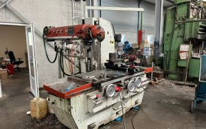 Huron PU 551 CNC Universal Milling