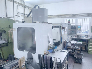 Mikron VF 3 CNC Universal Milling