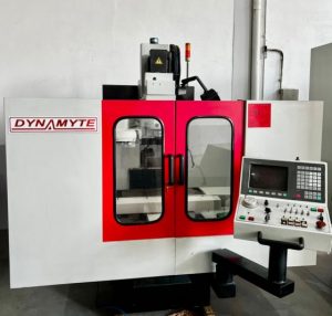 Dynamyte Model 4400 – CNC Machining Center