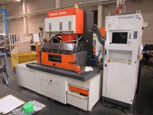 AGIE CHARMILLES Robofil 2030 SI – Year 2000