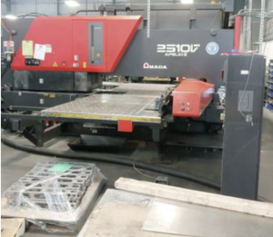 AMADA AP3 2510V CNC Punching Machine – Year 2000