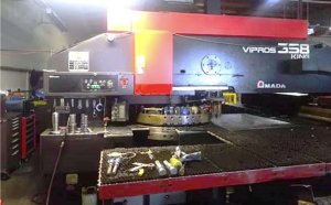AMADA VIPROS 358 KING – Year 1996