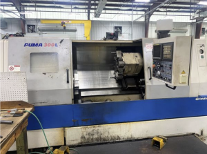 DOOSAN PUMA 300LC – Year 2004