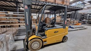 JUNGHEINRICH EFG 540 Electric forklift – Year 2004