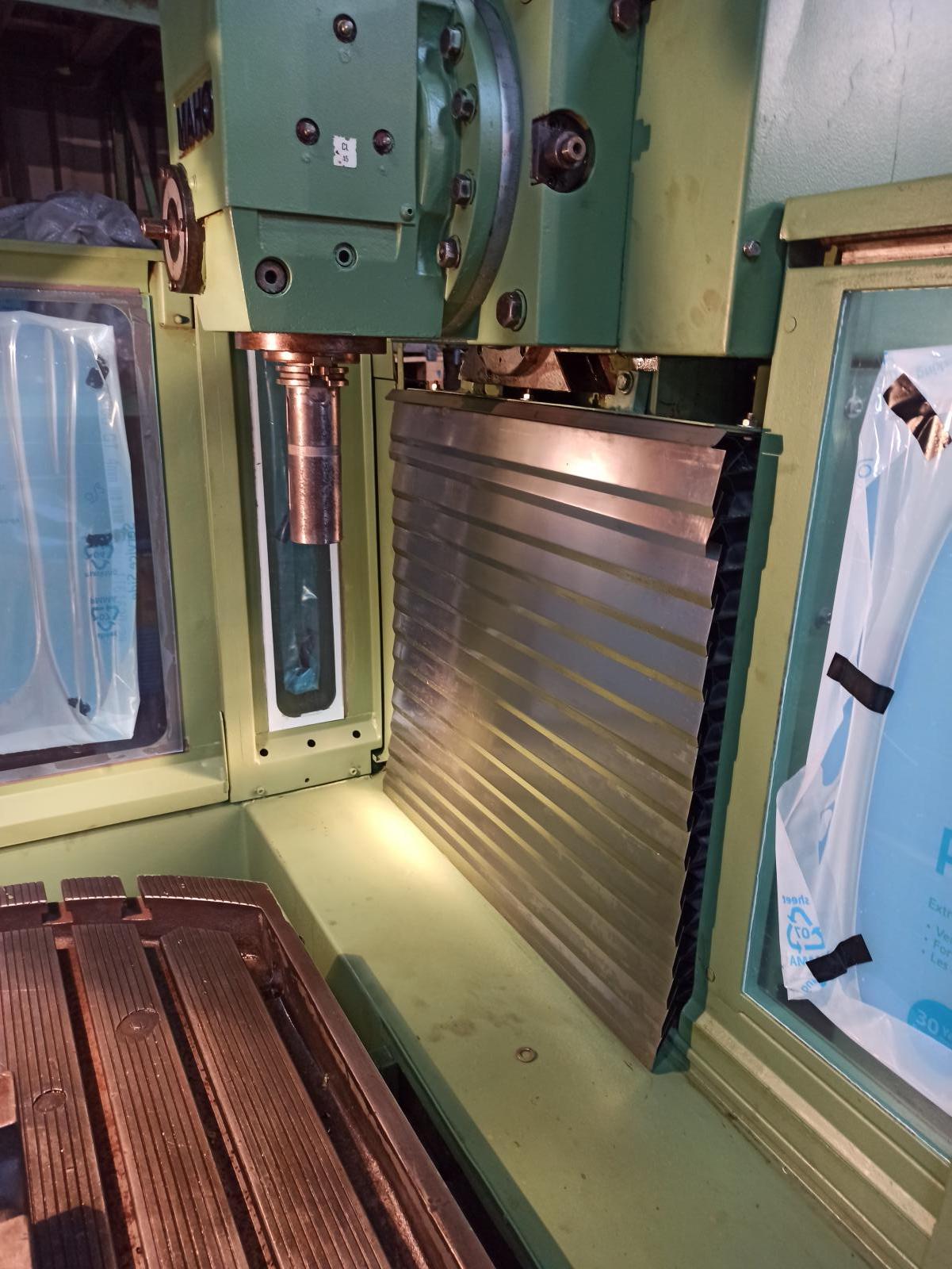 Maho Milling Machine Year 1995