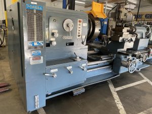 Poreba TR-135B1 – Heavy Duty Lathe