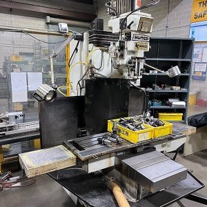 Hurco Hawk 30/DSM - Year 2000