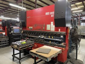 Amada HDS 1303NT – Year 2004