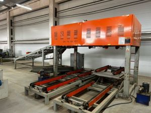 Shandong Yuequn Machinery Chiny YQLD-1300 Plant Plywood Production Line