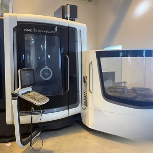 DMG Mori DMC 65 monoBlock - Year 2015