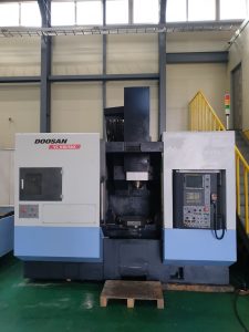 DOOSAN  VC 630/5AX – Year 2011