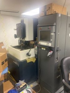 MAKINO U32J CNC EDM Wire Machine