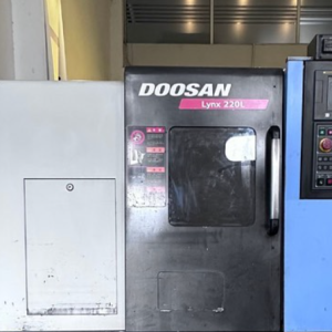 Doosan LYNX 220L - Year 2011