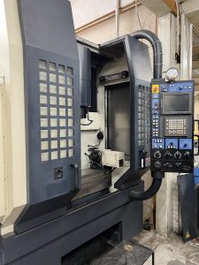 MAKINO SNC 64 CNC Vertical Machining Center – Year 2003