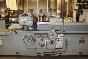 Toyoda GUP40-180 Universal Cylindrical Grinder – Year 1982