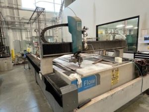 Flow Mach 2 2040C Dynamic Waterjet – Year 2012