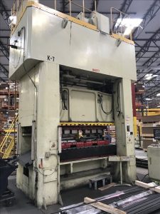 KOMATSU L2M400-3BM Straight Side Double Crank Press – Year 1998