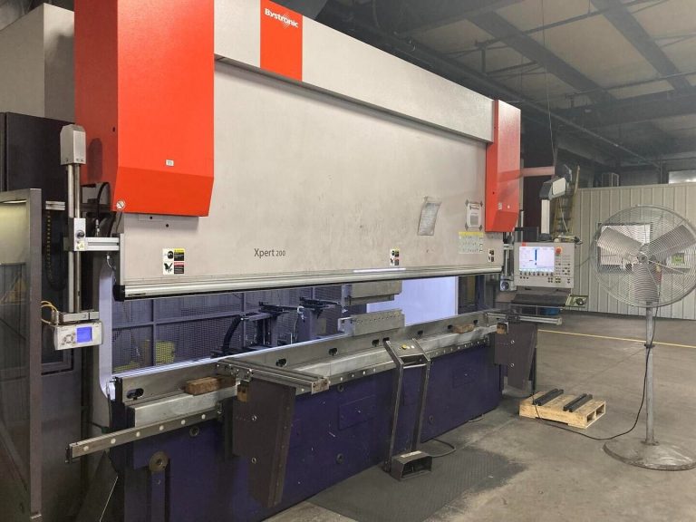 Industrial Insights: How to Spot Quality in Pre-Owned, Used, Secondhand, Surplus CNC Equipment Before Purchase Bystronic Xpert 200/4100 Hydraulic Press Brake made in Switzerland