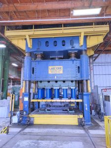LAKE ERIE Hydraulic Press 2100 Ton