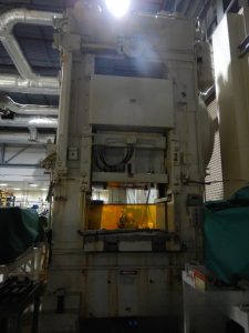 MINSTER 90-800 Knickle Joint Press 800 Ton – Year 1998