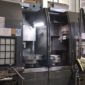 DOOSAN V740T - Year 2008