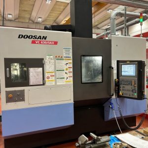 DOOSAN VC 630 5AX - Year 2011