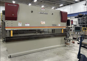 Accurpress Advantage 725014 Hydraulic Press Brake 250 Ton – Year 2007