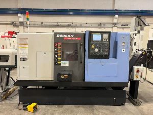 DOOSAN LYNX 220 LM CNC Turning Center – Year 2008