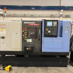 DOOSAN LYNX 220 LM CNC Turning Center - Year 2008