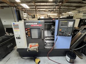 Doosan Lynx 220LC CNC Lathe – Year 2011
