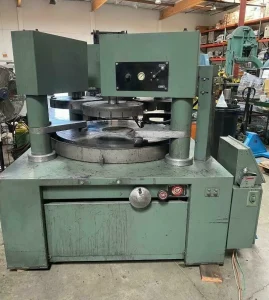R. Howard STRASBAUGH 6BX-4 Lapping Polishing Machine – Year 1977