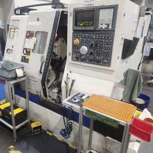 Doosan Lynx 220A CNC Lathe - Year 2009