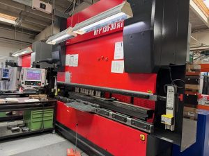 AMADA HFP 130-30 NT-3L CNC Press Brake 130 Ton – Year 2008