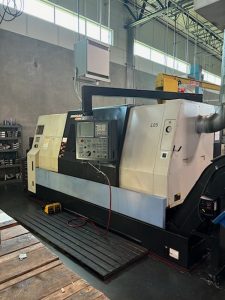 Doosan PUMA 400B CNC Lathe – Year 2011