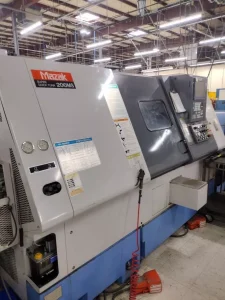 Mazak SQT 200 MS CNC Turning Center with Bar Feeder – Year 2000