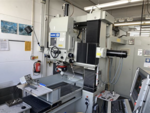 HAUSER SIP S40 CNC 311 CNC JIG Hole Coordinate Grinding Machine – Year 1987