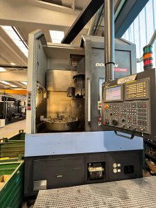 DOOSAN PUMA VT 900 M CNC Vertical Lathe – Year 2008