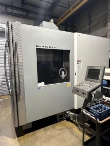 DMG DECKEL MAHO DMC 75V linear CNC Vertical Machining Center – Year 2004