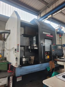 DOOSAN PUMA VT 1100 CNC Vertical Lathe – Year 2008