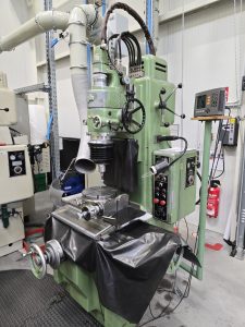 MOORE G-18 JIG Grinder Machine – Year 1982